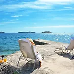 Sandy * Rogoznica (Sibenik-Knin)