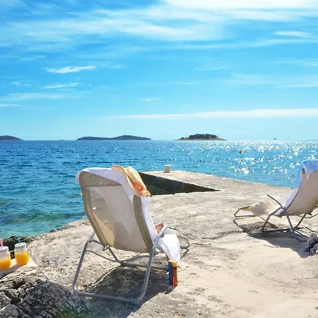 Sandy * Rogoznica (Sibenik-Knin)