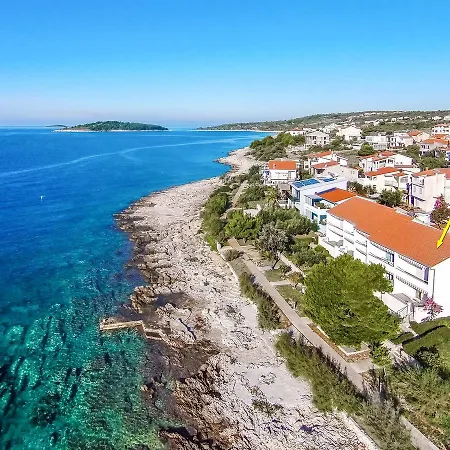 Sandy Rogoznica (Sibenik-Knin)